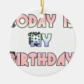 今日は私の誕生日ベビーピンクアートプリント セラミックオーナメント (正面)
