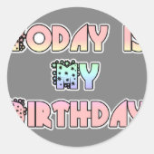 今日は私の誕生日ベビーピンクアートプリント ラウンドシール (正面)