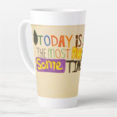 今日は素晴らし一年の中で最も多い カフェラテマグ (左アングル)