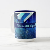 今日は良い日の新しいスタートやる気を起こさせる引用文 ツートーンマグカップ (正面左)