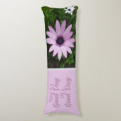 今日は良い日ピンク紫の花写真 ボディピロー (正面縦)