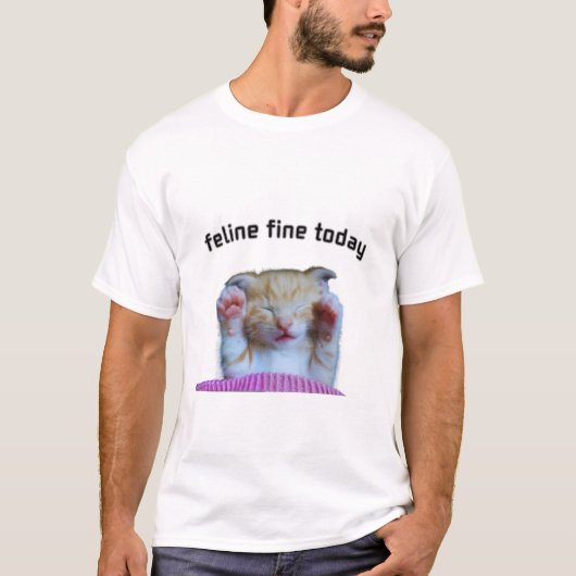 今日も猫の日和 - かわいい子猫TシャツTシャツ Tシャツ (正面)