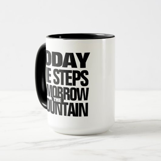 今日やる気を起こさせるのステップ明日の山 マグカップ (正面左)