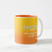 今日を楽しんで 明日を心配して マグカップ 26 (正面右)