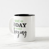 今日を途方もなく驚かせやる気を起こさせるる ツートーンマグカップ (正面左)