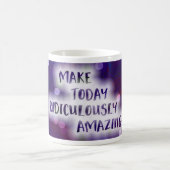 今日を途方もなく驚かせる コーヒーマグカップ (中央)