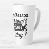 今日人がギフトボックスをスマイルする理由である カフェラテマグ (右アングル)