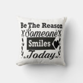 今日人がギフトボックスをスマイルする理由である クッション (正面)