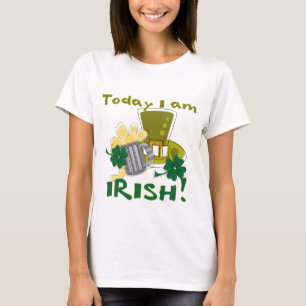 今日私はアイルランド語です Tシャツ