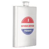 今日、スキューバダイビングをしてきました フラスク (右)