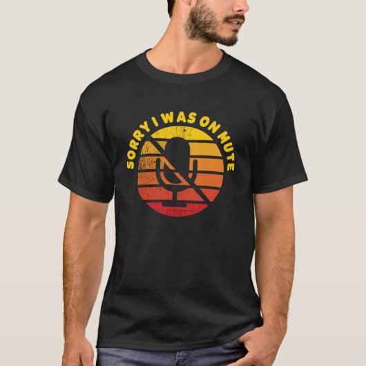 今月の在宅勤務すまんO Tシャツ (正面)