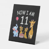 今、私は動物園で11歳の11誕生日 台座サイン (正面)