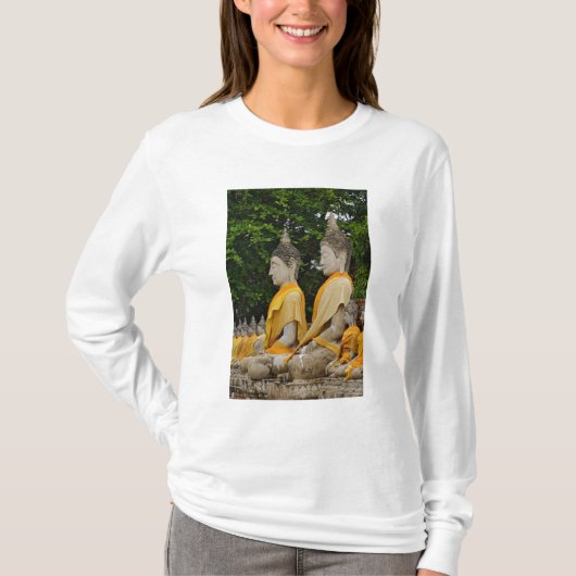 仏像の列 ワットヤイチャヤモンコン寺院 Tシャツ (正面)