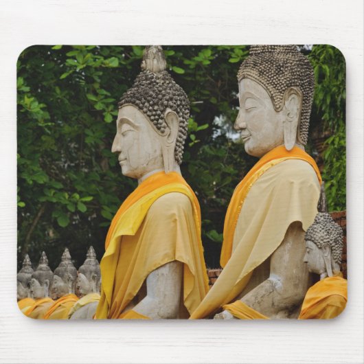 仏像の列 ワットヤイチャヤモンコン マウスパッド (正面)