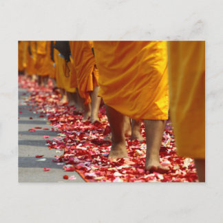 仏僧が歩くポストカード ポストカード