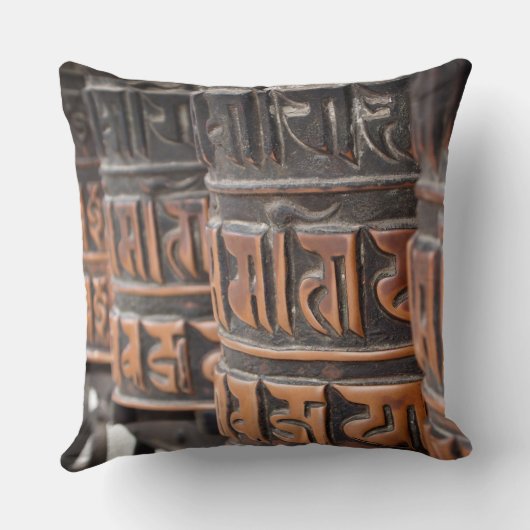 仏教のマニ車の装飾用クッション クッション (裏面)