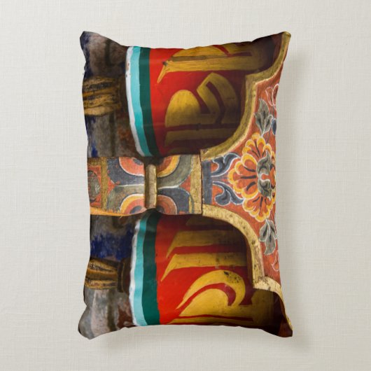 仏祈教の役割、ブータン アクセントクッション (正面(垂直))