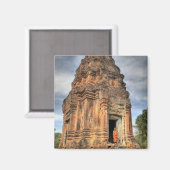 仏門の僧侶が寺院の入り口に立つ マグネット (正面/裏面)