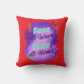 仕事でも家でもボス 働くママTシャツ クッション (正面)