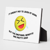 仕事で笑うのは得策ではない フォトプラーク (側面)