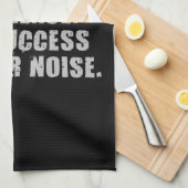 仕事の懸命を黙って – 成功を騒音にする キッチンタオル (四つ折り)