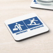 仕事は大事、スノーボードは重要 コースター (左側)