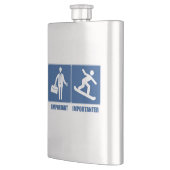 仕事は大事、スノーボードは重要 フラスク (左)