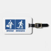 仕事は大切だが、スノーシューこそがもっと大切だ ラゲッジタグ (正面横)