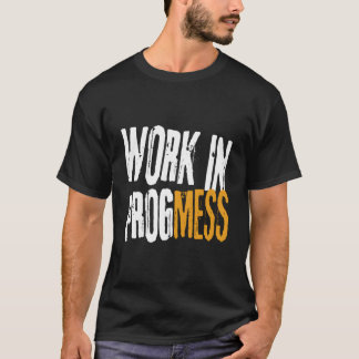 仕事は進行中 グランジな労働者 Tシャツ