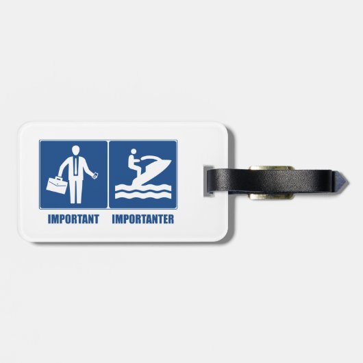 仕事は重要で、ジェットスキーは重要だ ラゲッジタグ (裏面横)