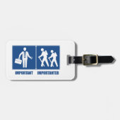 仕事は重要なハイキングは重要 ラゲッジタグ (正面横)