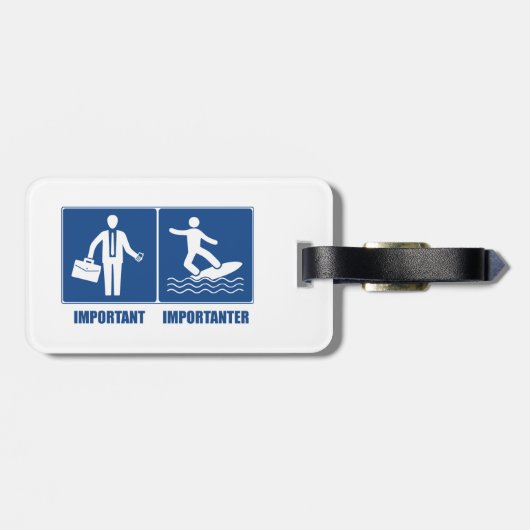 仕事は重要、サーフィンは重要 ラゲッジタグ (裏面横)