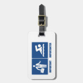 仕事は重要、水泳は重要 ラゲッジタグ (正面縦)