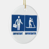 仕事は重要、立ち上がったパドルは重要 セラミックオーナメント (右)