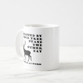 仕事中にいた おもしろ狩りマグカップ コーヒーマグカップ (正面左)