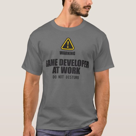 仕事中のゲーム開発者、邪魔しないでね 女の子 Tシャツ (正面)