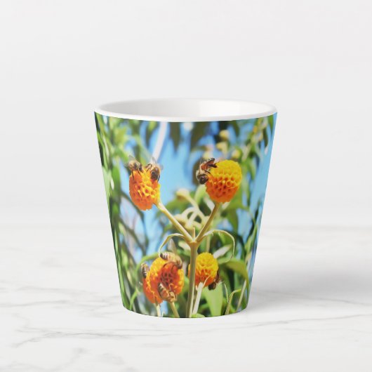 仕事中のミツバチ カフェラテマグ (正面)