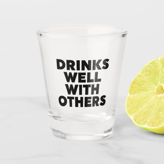 他の人と一緒によく飲むグラス紙カップ ショットグラス (正面)