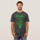他の人と一緒によく飲むSt patricks day Tシャツ (正面フル)