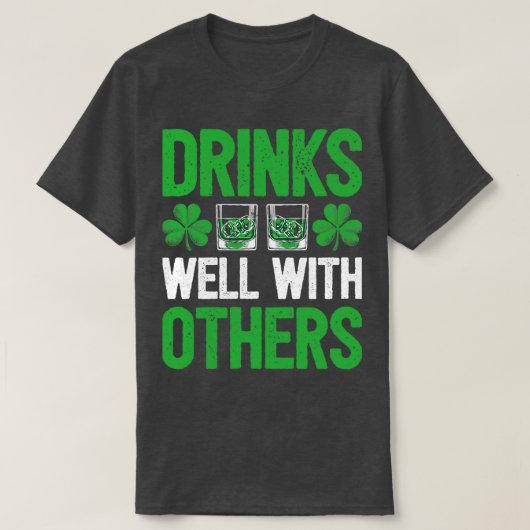 他の人と一緒によく飲男性へむ Tシャツ (デザイン正面)