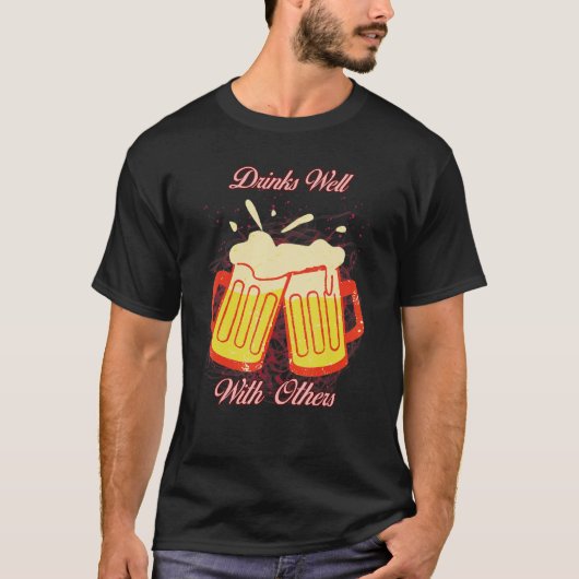 他の人に皮肉を込めて飲む Tシャツ (正面)