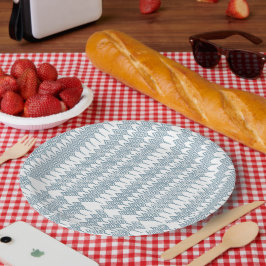 他の可視要素のない白い背景 ペーパープレート