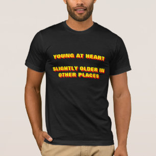 他の場所でより古いハートの若者わずかに Tシャツ
