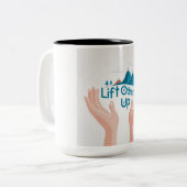 他を持ち上げる ツートーンマグカップ (正面左)