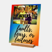 他人を責めない アクリルサイン (傾斜)