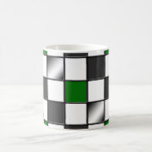代わりとなる緑のチェック模様のマグ コーヒーマグカップ (中央)