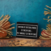 代わりに他人を置く代わりに…プラーク フォトプラーク (側面)