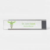 代替メディカルカドゥセウス緑葉色白 デスクネームプレート (正面)