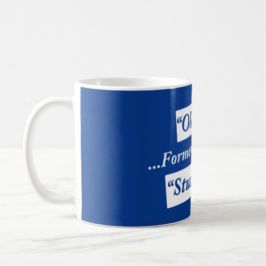 以前スタッドのマフィンとして知られている古い屁 コーヒーマグカップ (左)