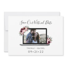 仮想ノート結婚パソコンの燃え立つ花葉